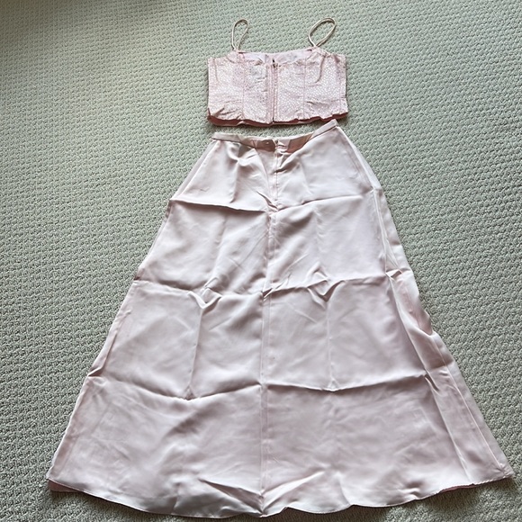 Pink two piece prom outfit, size 11/12 - Picture 4 of 8